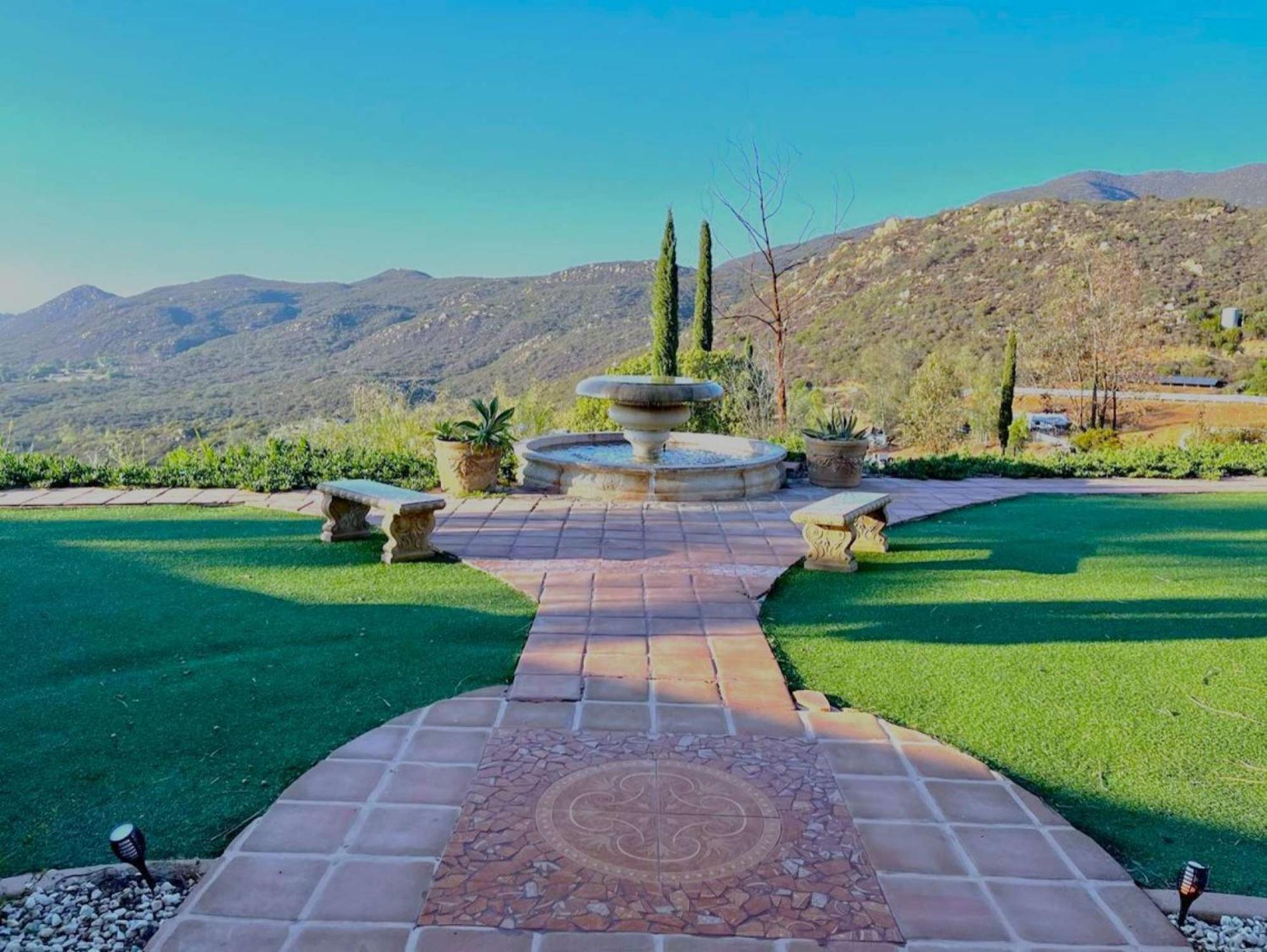 Private Home On 10 Acres - Heated Salt Pool & Jacuzzi, Mountain & City Views, Horseshoes, Basketball, Bbq, Golf Putting, Foosball, Croquet, Bose Stereo, White Cotton Bedding - Hilltop Hacienda, Pool Heat Optional Jamul エクステリア 写真